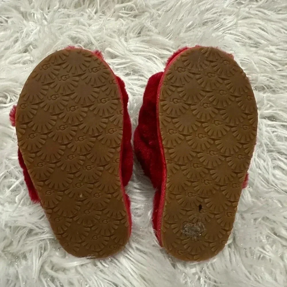 Toddler ugg Fluff Yeah slides Sz 8